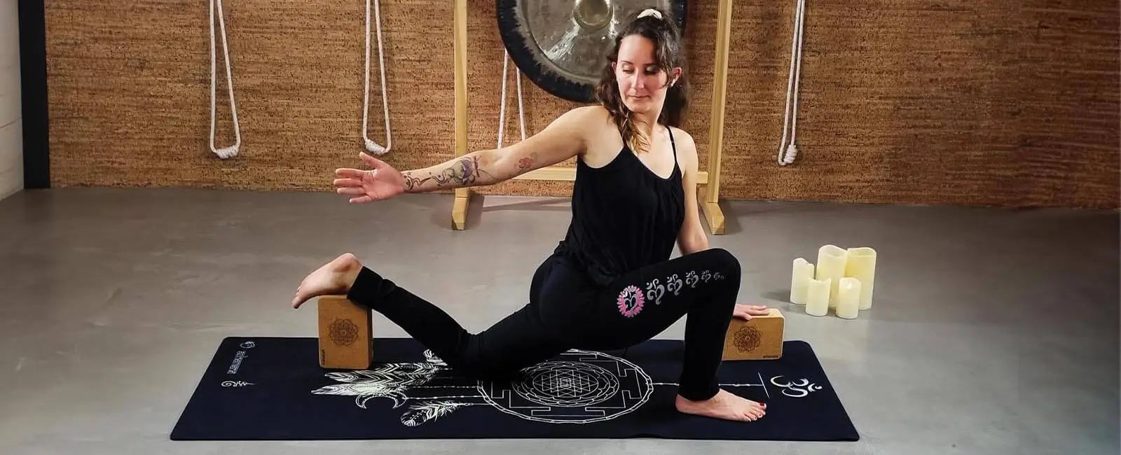 Vêtement et tenue de yoga femme pour tous les styles de pratiques - Boutique yoga Achamana