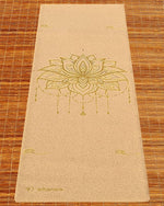 Tapis de yoga de voyage liège et caoutchouc naturel Fleur de lotus Or - Vignette | Achamana