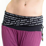 Yoga harem pants - Ohm clothing - Tryambakam mantra - Vignette | Achamana