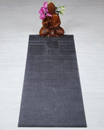 Grey ëmweltfrëndlech Yoga Mat aus Naturgummi a gewéckelt Jute - Vignette | Achamana