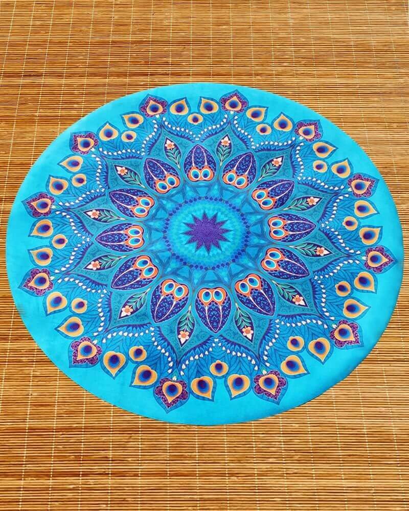 Yoga Dijon - Tapis de yoga rond mandala plumes de Paon | Achamana