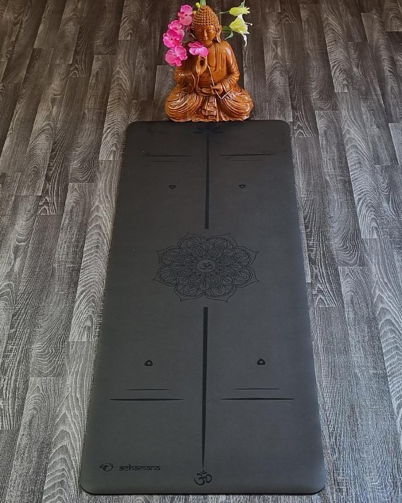 Magasin yoga Lorraine - Tapis yoga ecologique et professionnel en latex et eco similicuir | Achamana